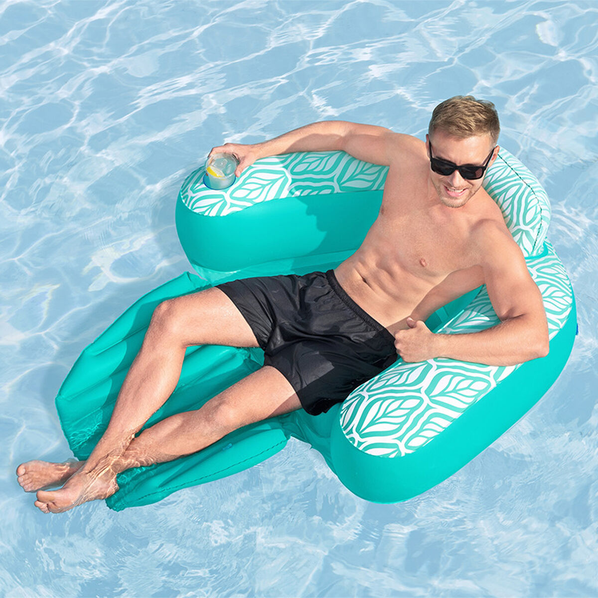 Scaun gonflabil pentru piscină Bestway Comfort Plush 145 x 120 cm - Jucarii si jocuri, În aer liber și sport