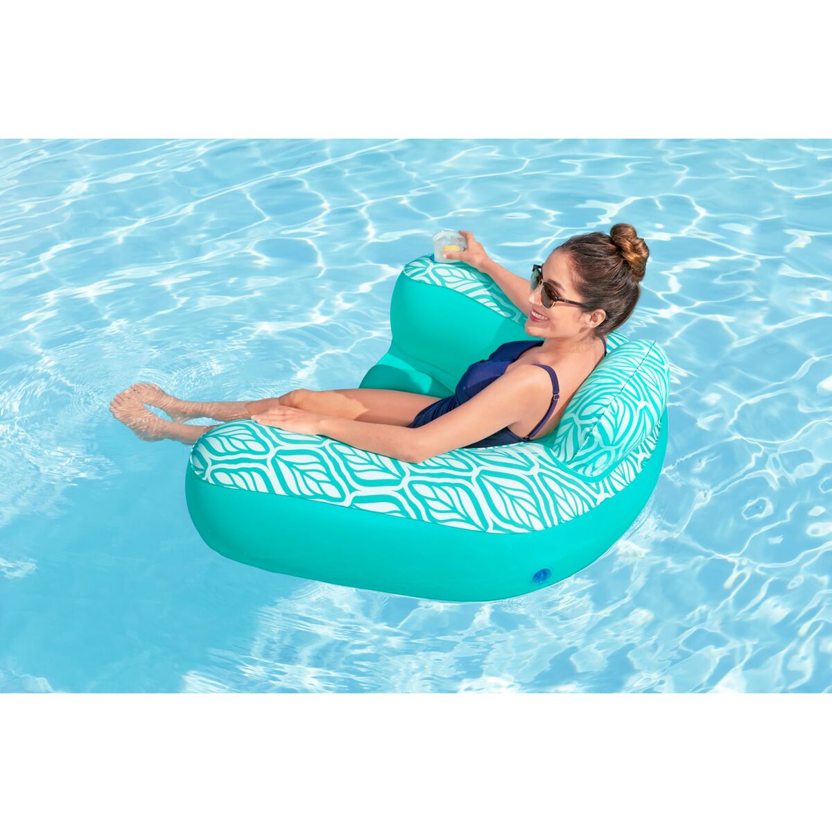 Scaun gonflabil pentru piscină Bestway Comfort Plush 145 x 120 cm - Jucarii si jocuri, În aer liber și sport