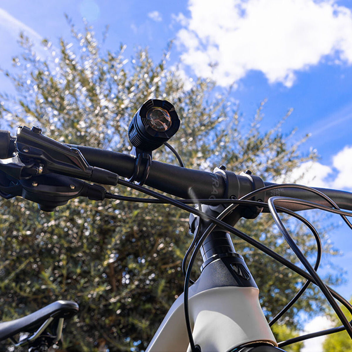 Lanternă LED pentru Bicicletă EDM 36153 - Sport și în aer liber, Ciclism