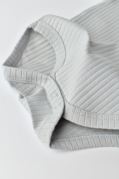 Body Bebe Unisex cu maneca lunga din 95% bumbac organic cu 5% elastan - Gri, BabyCosy
