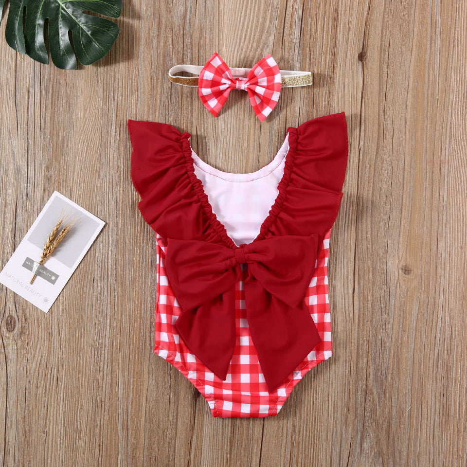 Costum de baie cu patratele rosii si bentita Drool