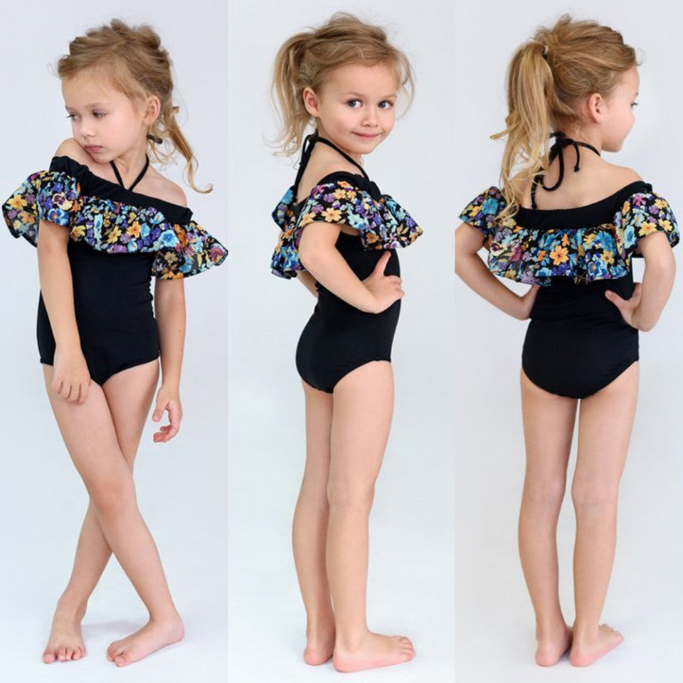 Costum de baie cu volan inflorat si bentita Drool