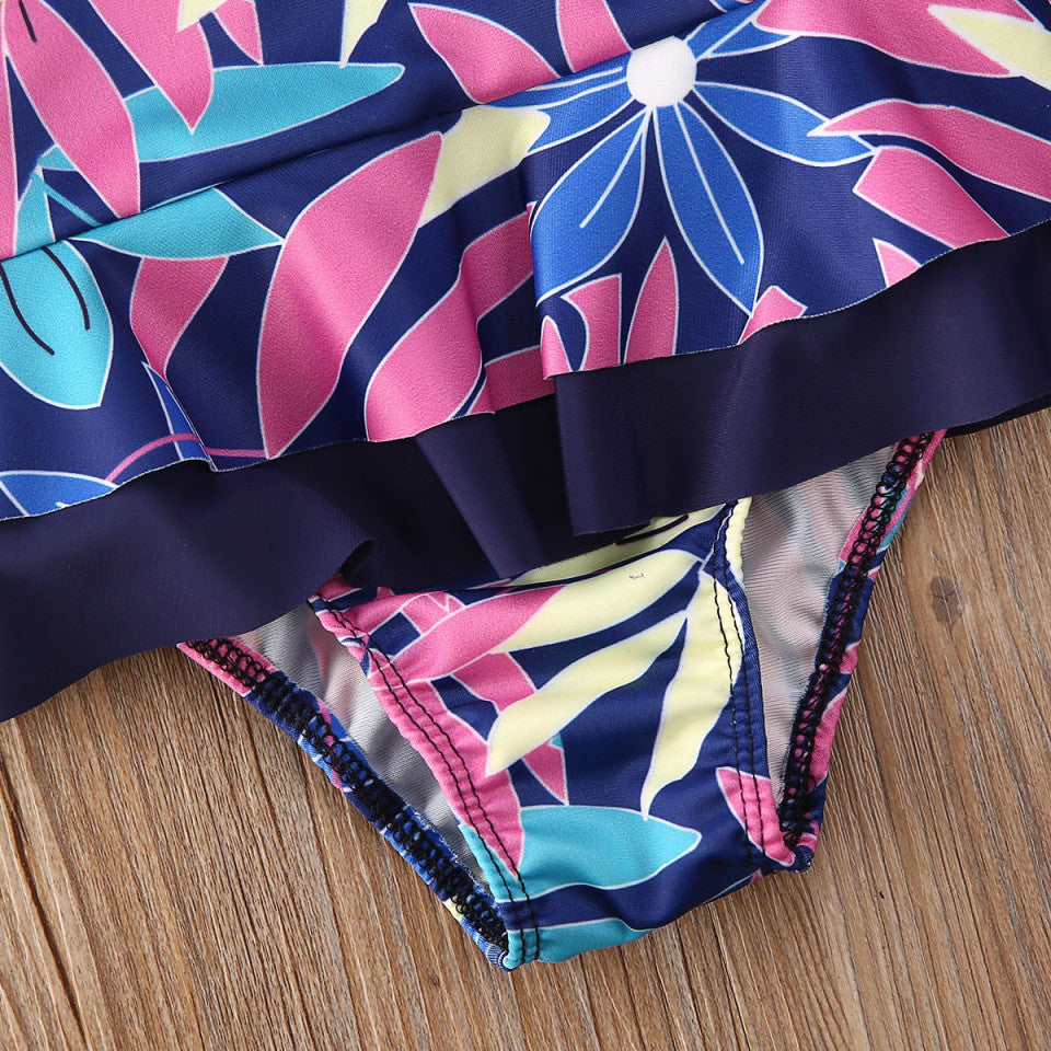 Costum de baie mov cu frunze si floricele aplicate Drool