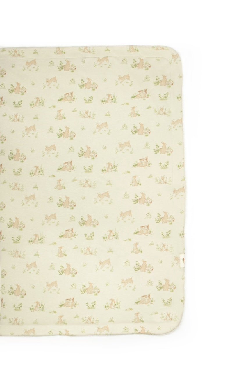Paturica cu iepurasi pentru nou nascut, 85X85 cm, 100% bumbac organic, Rabbit, BabyCosy