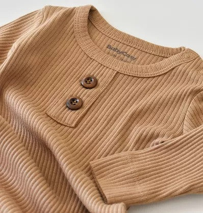 Salopeta cu maneca lunga si pantaloni lungi din bumbac organic si modal - Maro BabyCosy