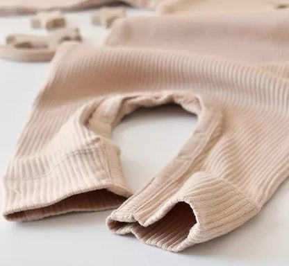Salopeta cu maneca lunga si pantaloni lungi din bumbac organic si modal - Blush BabyCosy