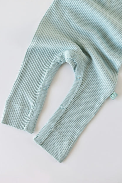 Salopeta cu maneca lunga si pantaloni lungi din bumbac organic si modal - Mint BabyCosy