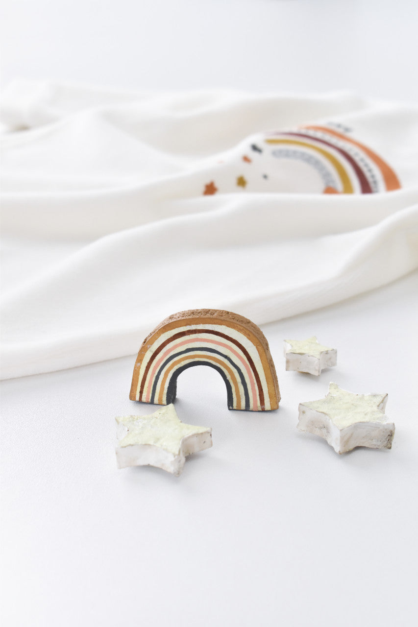 Salopeta Curcubeu cu maneca lunga si botosei din 80%bumbac organic si 20% poliester - Ecru, BabyCosy