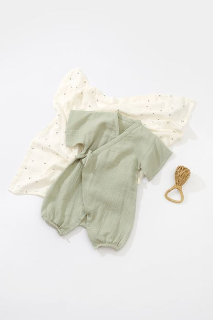 Salopeta petrecuta din muselina, BabyCosy, 100% bumbac organic, Verde