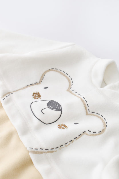 Salopeta Ursulet cu maneca lunga si botosei din 80%bumbac organic si 20% poliester - Crem, BabyCosy