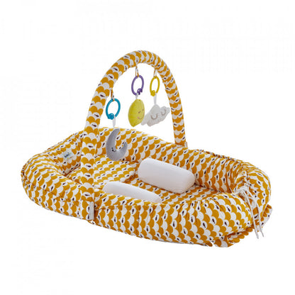 Salteluta BabyNest cu bara jucarii Between parents