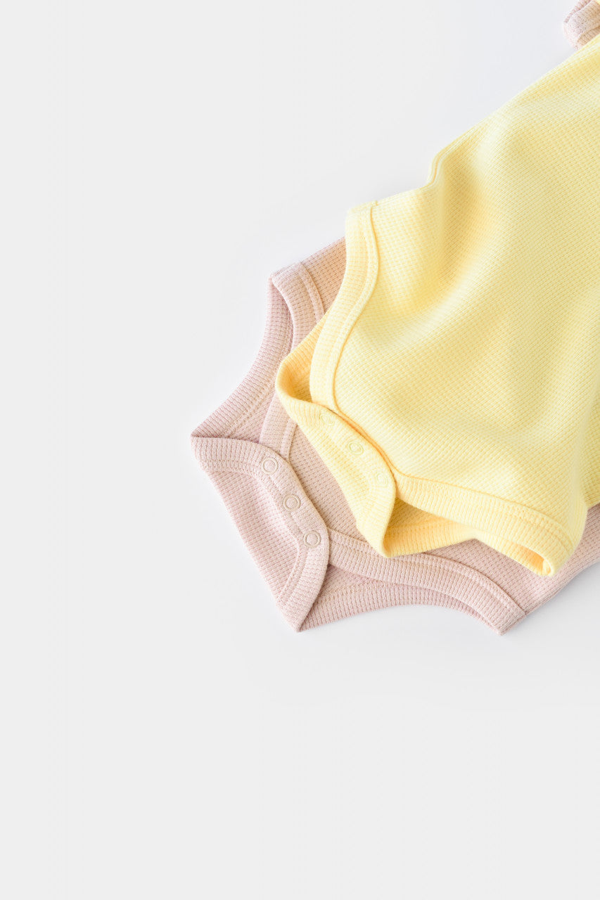 Set 2 body-uri bebe unisex -100% bumbac organic - Galben/Roz, BabyCosy