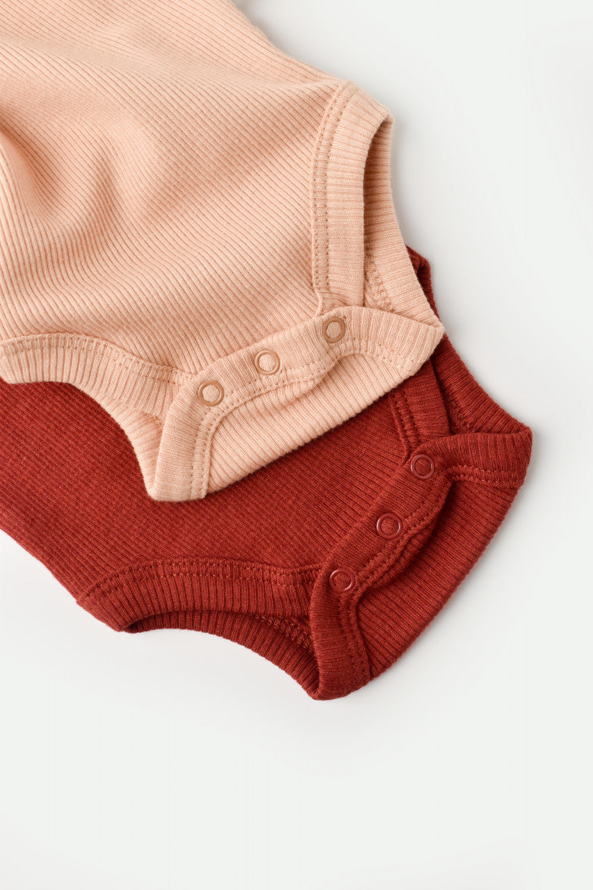 Set 2 body-uri bebe unisex din bumbac organic si modal - Caramiziu/Somon, BabyCosy