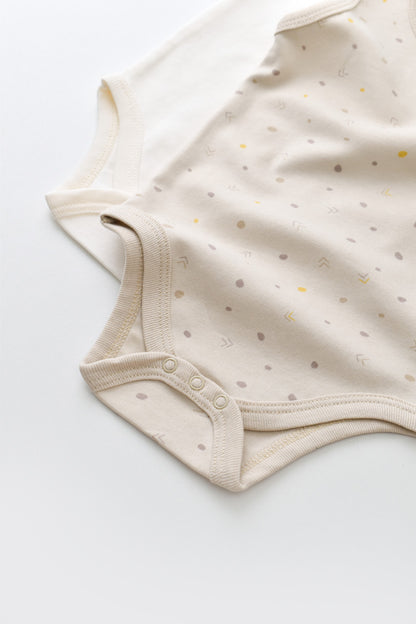 Set 2 body-uri fara maneci bebe unisex -100% bumbac organic - Crem cu buline, BabyCosy