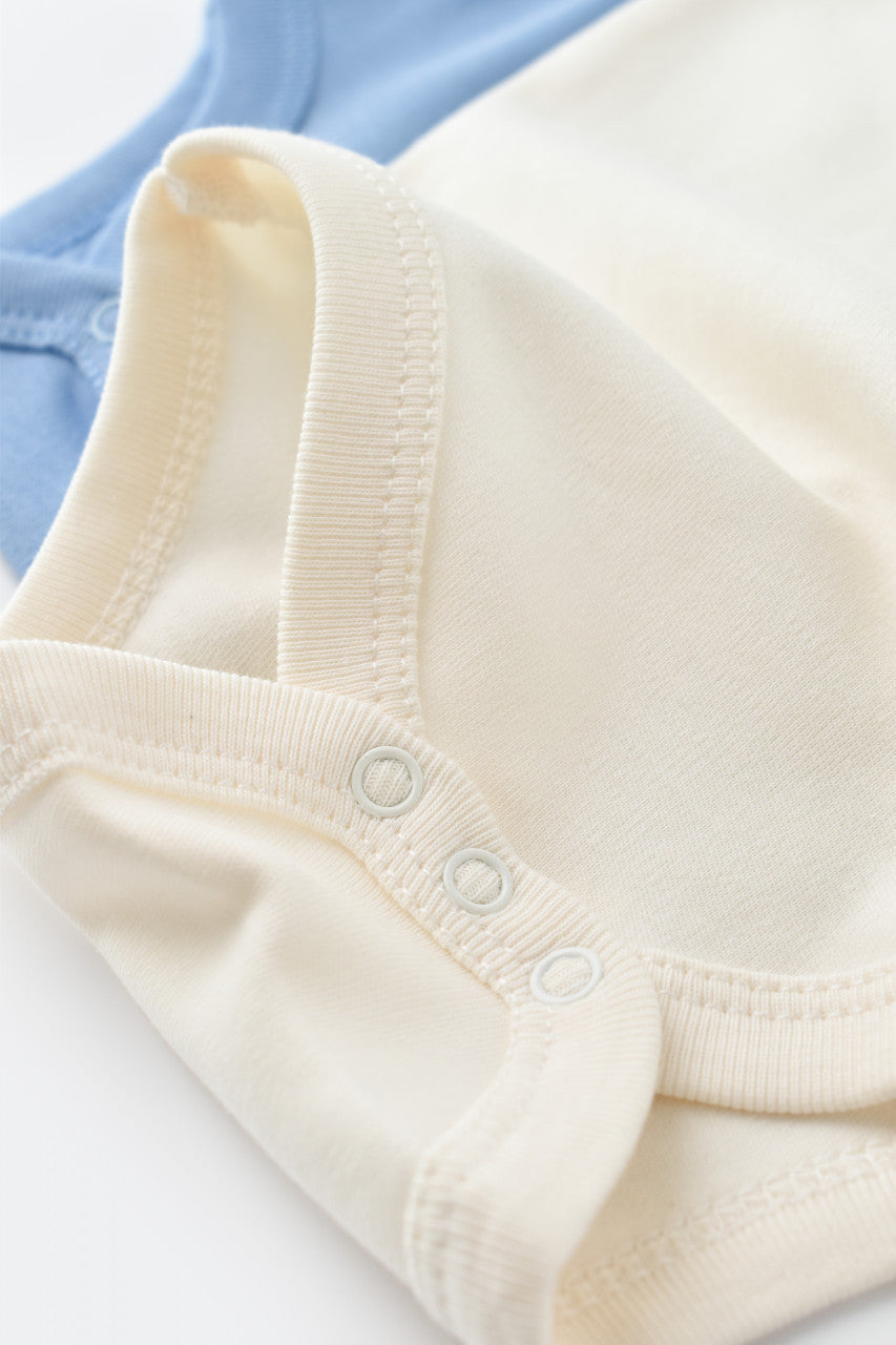 Set 2 body-uri fara maneci bebe unisex -100% bumbac organic - Ecru/Bleu, BabyCosy