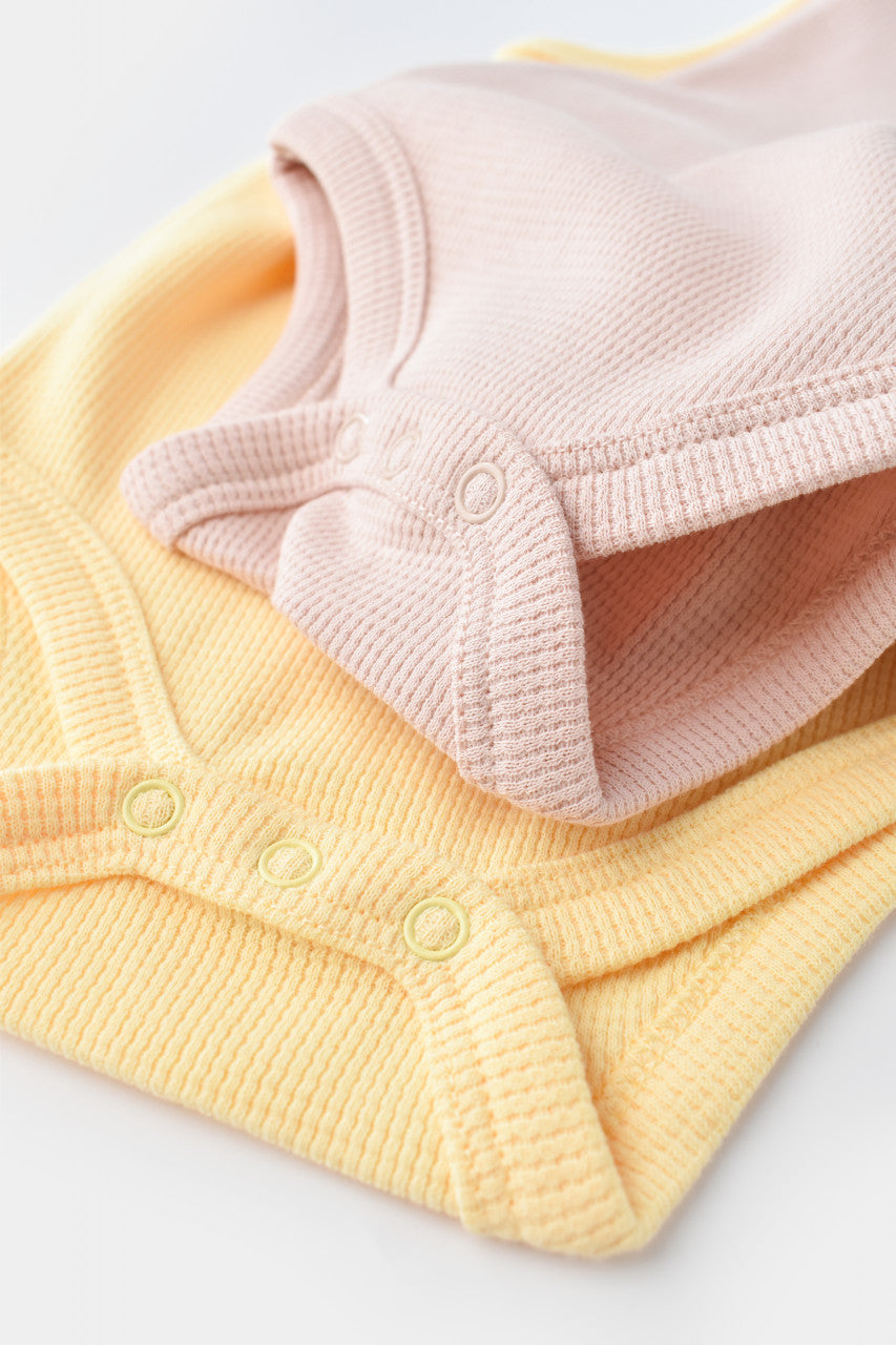 Set 2 body-uri fara maneci bebe unisex -100% bumbac organic - Galben/Roz, BabyCosy