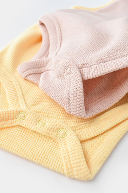 Set 2 body-uri fara maneci bebe unisex -100% bumbac organic - Galben/Roz, BabyCosy