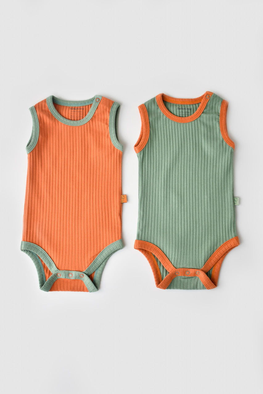 Set 2 body-uri fara maneci Ribana Bebe Unisex din bumbac organic si 5%elastan - Portocaliu/Verde BabyCosy