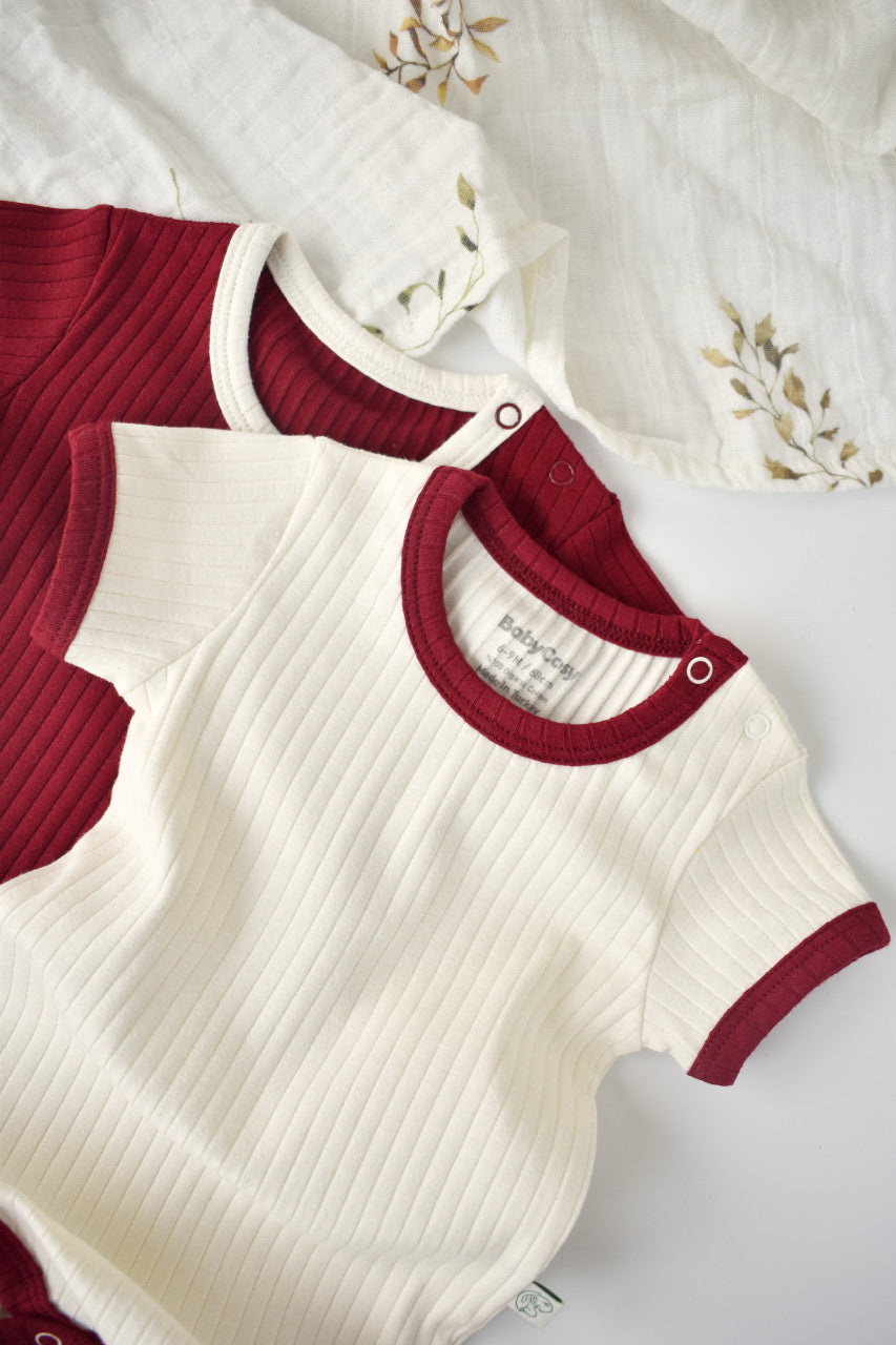 Set 2 body-uri Ribana Bebe Unisex din bumbac organic si 5%elastan - Ecru/Bordo, BabyCosy