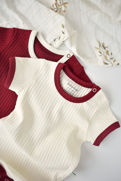 Set 2 body-uri Ribana Bebe Unisex din bumbac organic si 5%elastan - Ecru/Bordo, BabyCosy