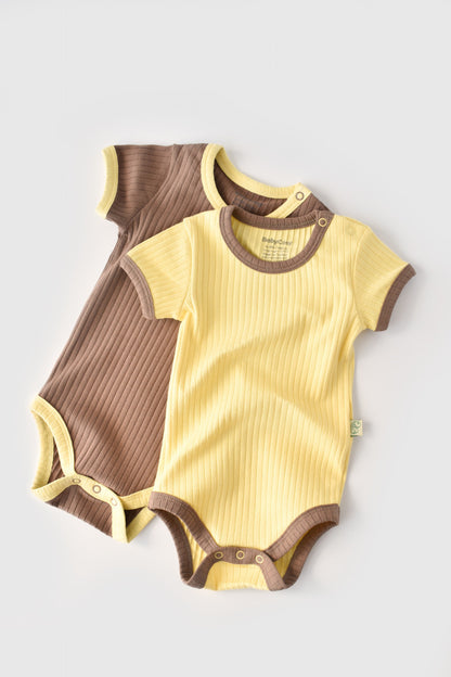 Set 2 body-uri Ribana Bebe Unisex din bumbac organic si 5%elastan - Vanilie/Maro BabyCosy