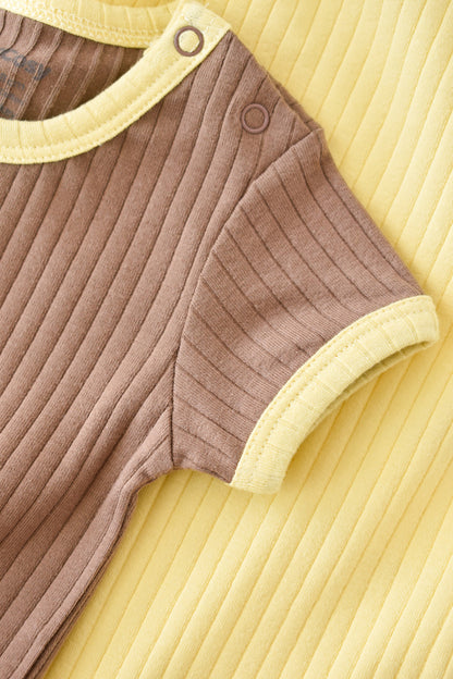 Set 2 body-uri Ribana Bebe Unisex din bumbac organic si 5%elastan - Vanilie/Maro BabyCosy