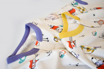 Set 2 salopetele cu maneca lunga si pantaloni lungi - 100%bumbac organic - Galben si Mov, BabyCosy