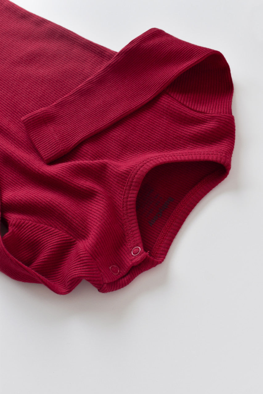 Set 3 piese: bluzita cu maneca lunga, pantaloni lungi si caciulita din bumbac organic si modal - Rosu BabyCosy