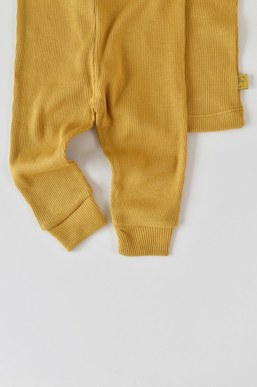 Set 3 piese: bluzita cu maneca lunga, pantaloni lungi si caciulita din bumbac organic si modal - Sofran, BabyCosy