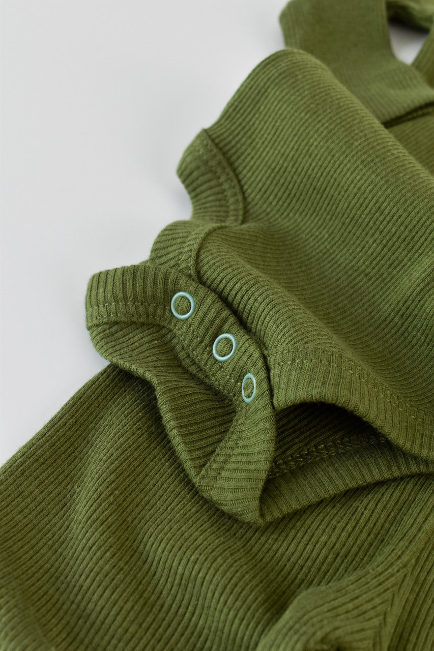 Set 3 piese: body cu maneca lunga, pantaloni lungi si caciulita din bumbac organic si modal - Verde, BabyCosy