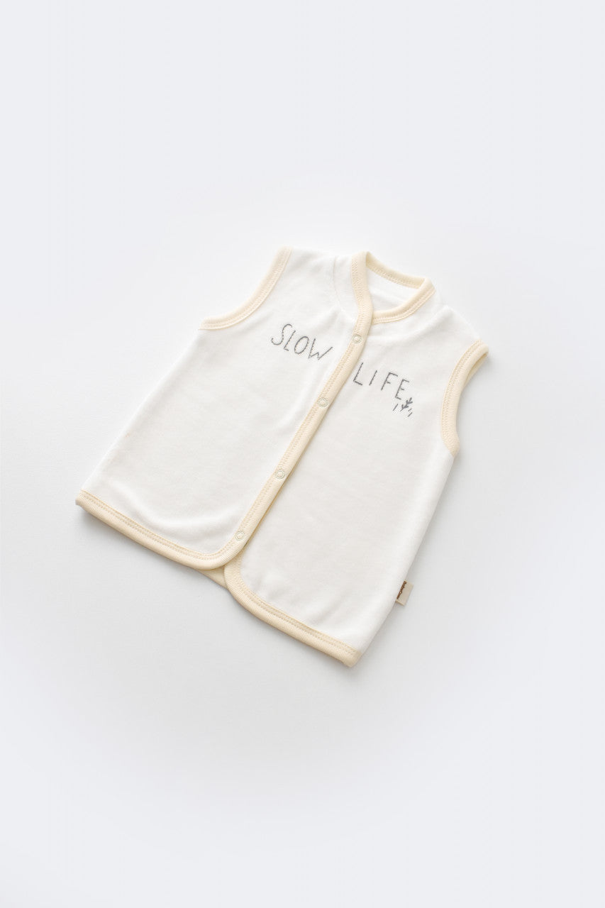 Set 3 piese Broscuta cu body, pantalonasi si vestuta din 80%bumbac organic si 20% poliester - Crem, BabyCosy