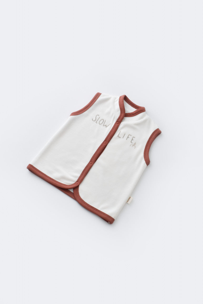 Set 3 piese Broscuta cu body, pantalonasi si vestuta din 80%bumbac organic si 20% poliester - Caramiziu, BabyCosy