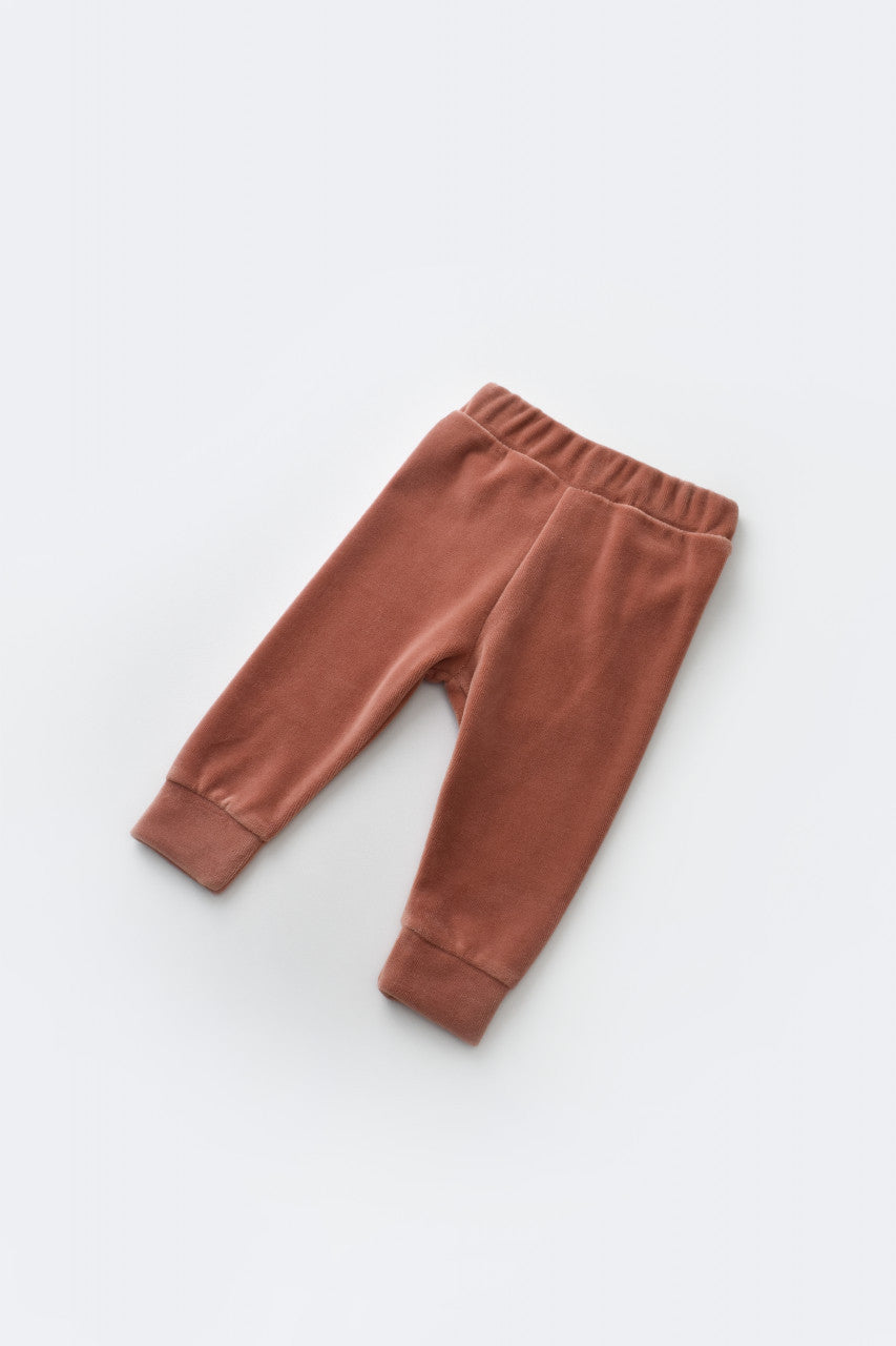 Set 3 piese Broscuta cu body, pantalonasi si vestuta din 80%bumbac organic si 20% poliester - Caramiziu, BabyCosy
