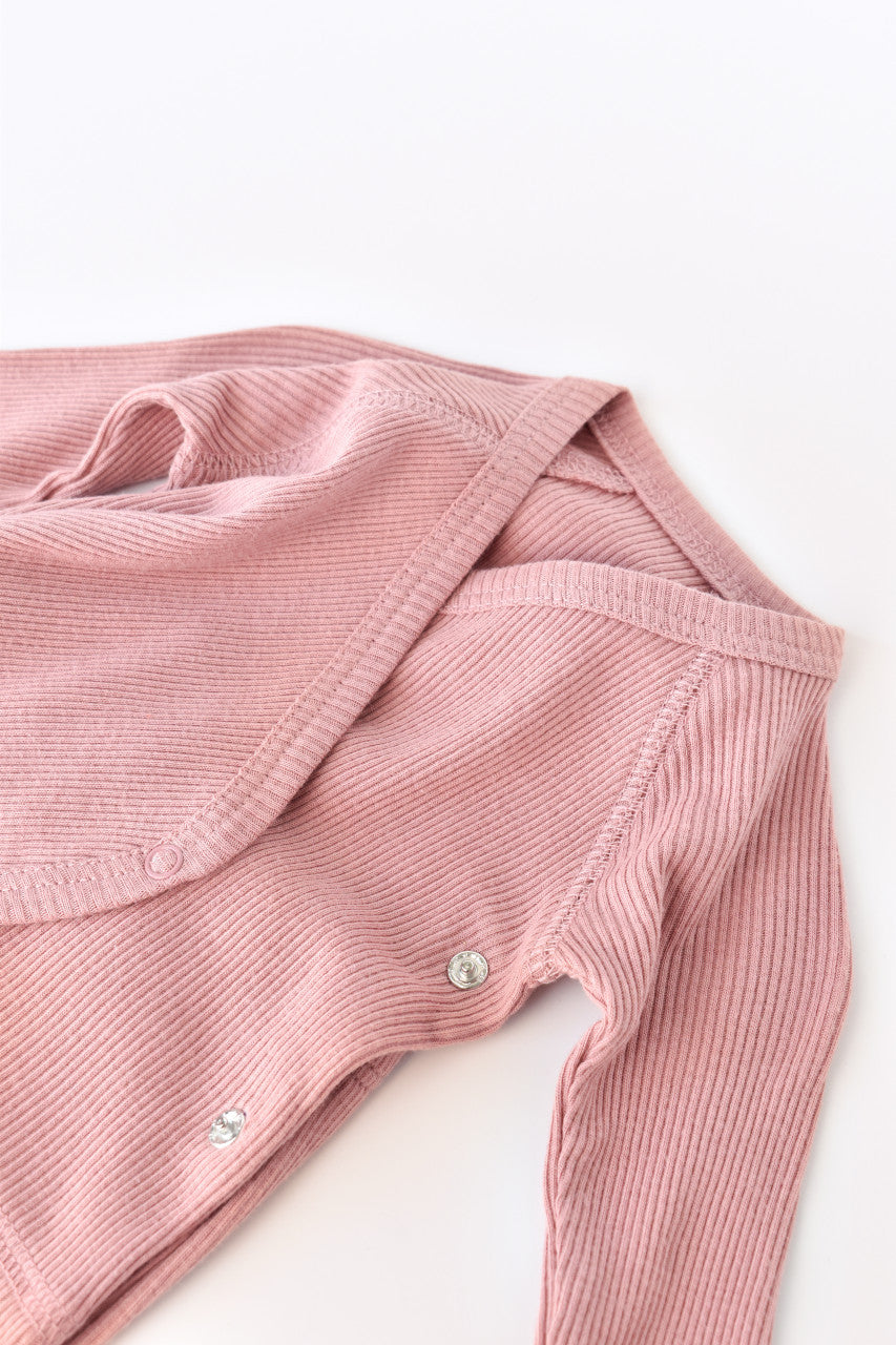Set 4 piese: bluza, pantaloni, caciulita si manusi din bumbac organic si modal - Rose, BabyCosy