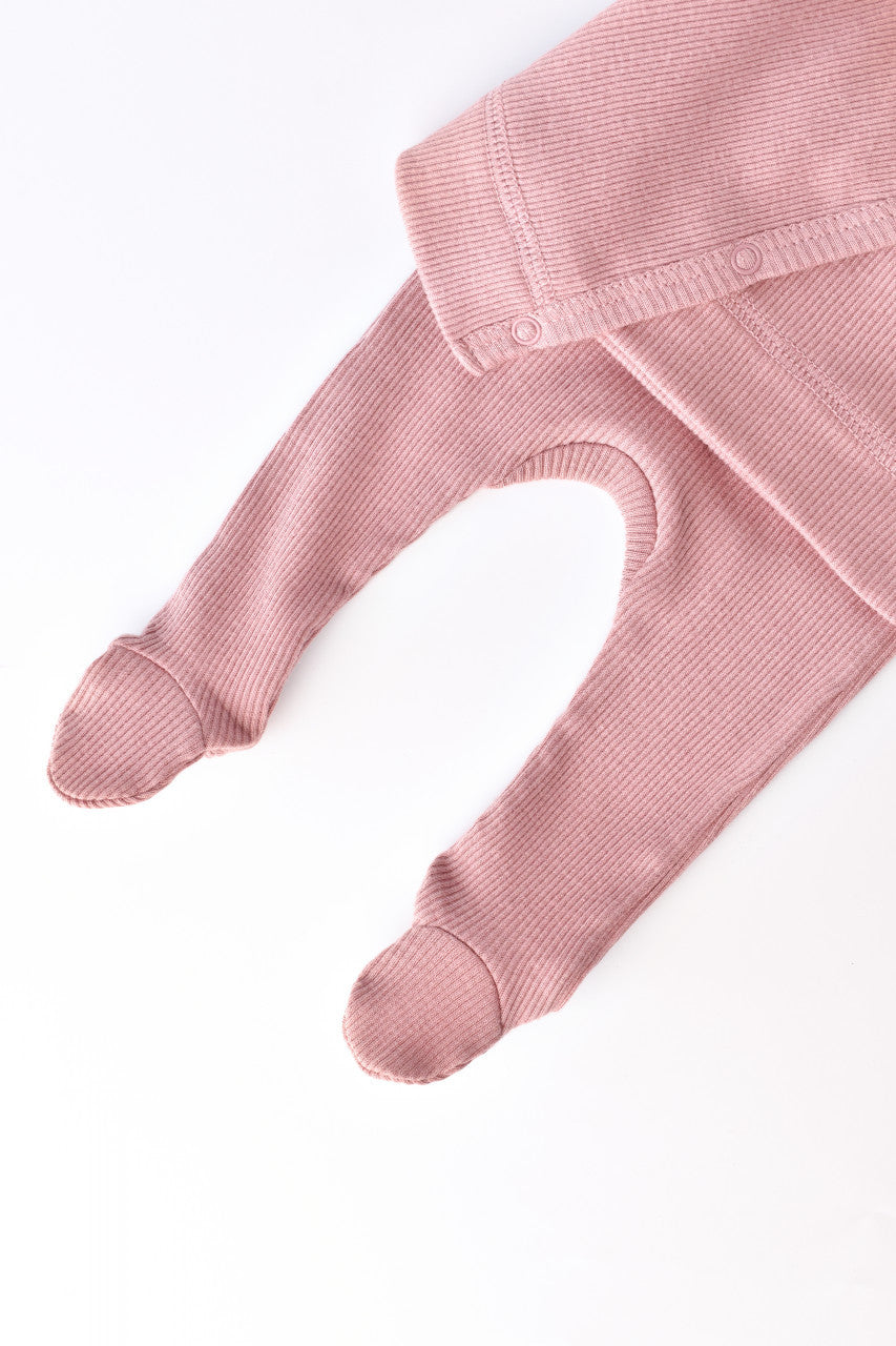 Set 4 piese: bluza, pantaloni, caciulita si manusi din bumbac organic si modal - Rose, BabyCosy