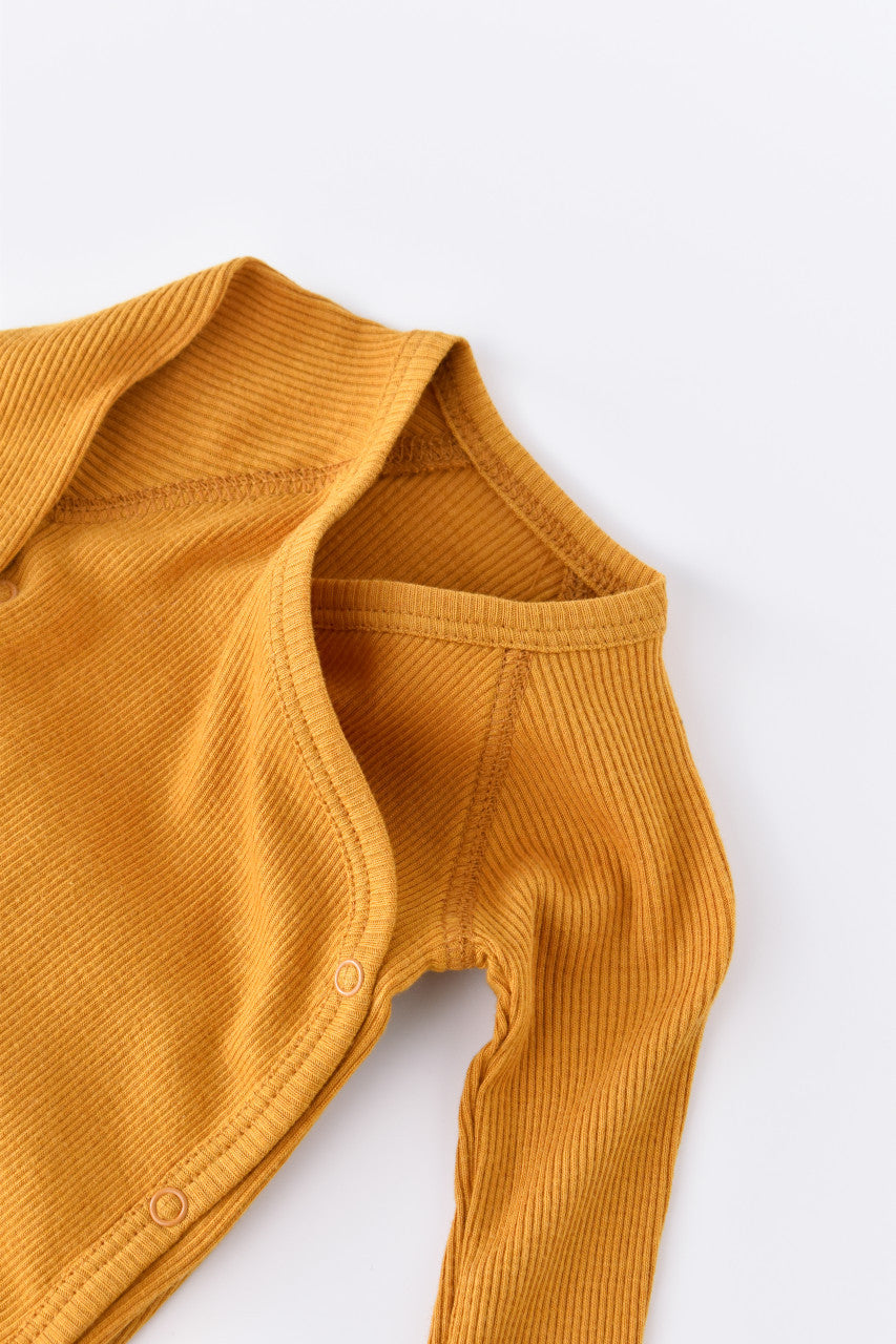 Set 4 piese: bluza, pantaloni, caciulita si manusi din bumbac organic si modal - Sofran, BabyCosy