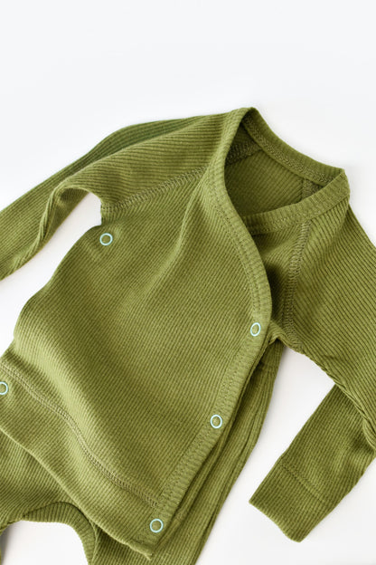 Set 4 piese: bluza, pantaloni, caciulita si manusi din bumbac organic si modal - Verde, BabyCosy