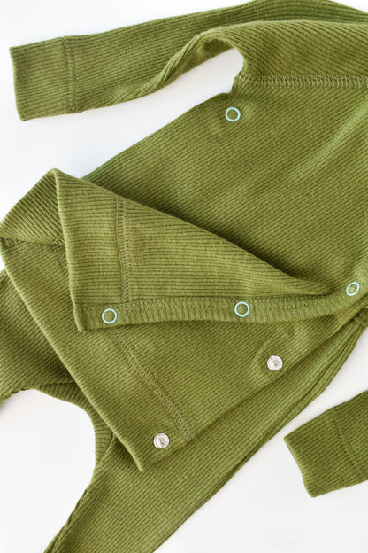 Set 4 piese: bluza, pantaloni, caciulita si manusi din bumbac organic si modal - Verde, BabyCosy