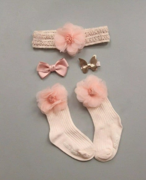 Set 4 piese - sosete cu accesorii Drool