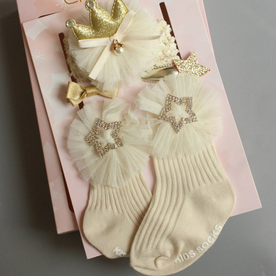 Set 4 piese - sosete cu accesorii Drool