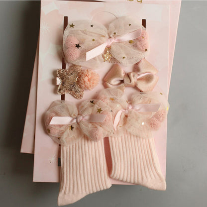 Set 4 piese - sosete cu accesorii Drool
