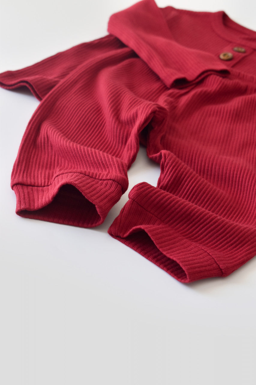 Set bluzita cu maneca lunga si pantaloni lungi din bumbac organic si modal - Rosu BabyCosy