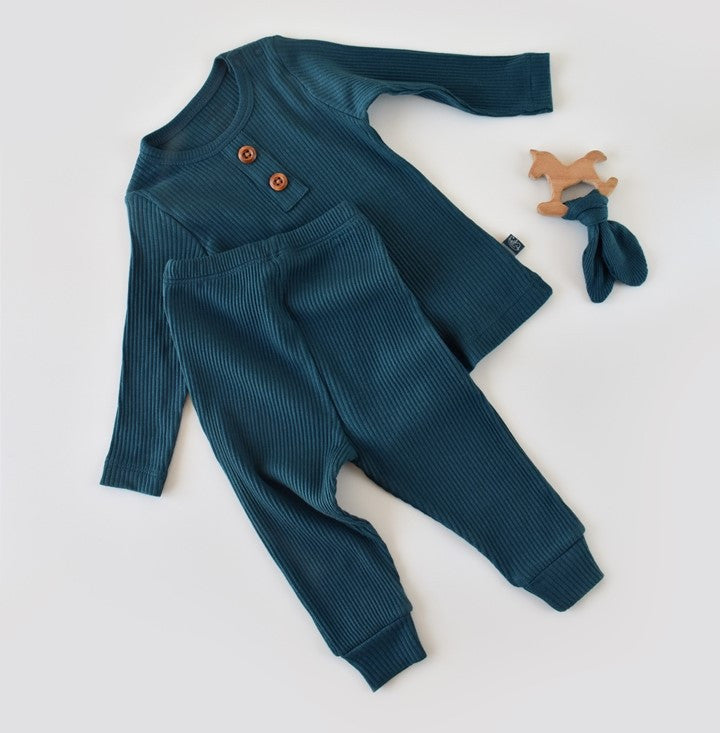 Set bluzita cu maneca lunga si pantaloni lungi din bumbac organic si modal - Bleumarin BabyCosy