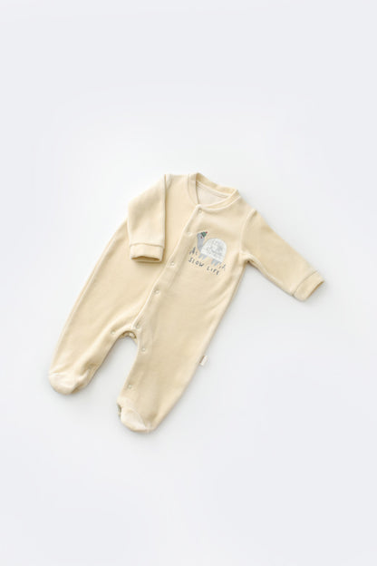 Set Broscuta cu salopeta si body din 80%bumbac organic si 20% poliester - Crem, BabyCosy