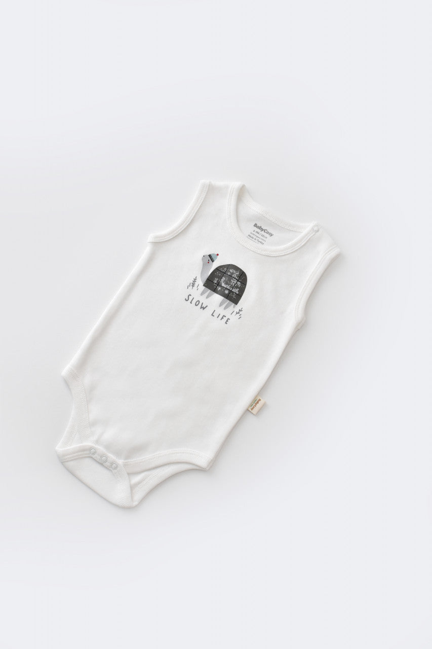 Set Broscuta cu salopeta si body din 80%bumbac organic si 20% poliester - Antracit, BabyCosy