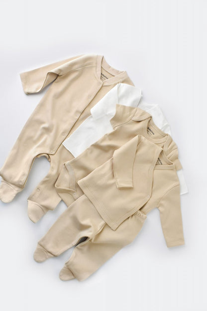 Set de 10 piese pentru nou nascut - 100% bumbac organic - Crem, BabyCosy