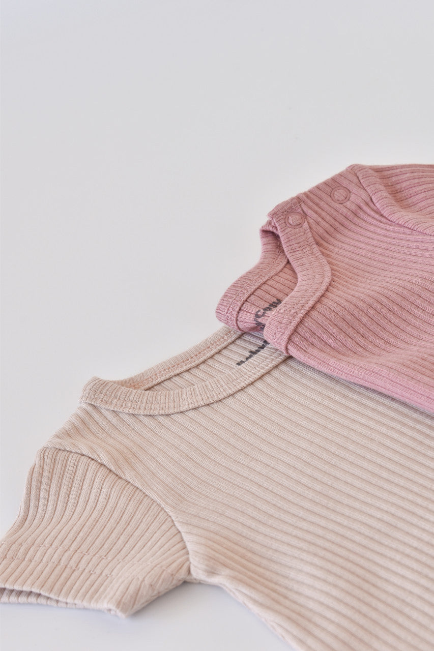 Set de 2 salopetele cu maneca scurta din bumbac organic si modal - Roz/ Blush BabyCosy