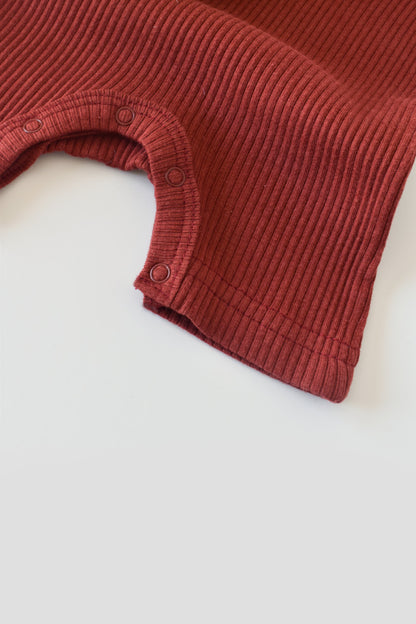 Set de 2 salopetele cu maneca scurta din bumbac organic si modal - Caramiziu/ Sofran BabyCosy