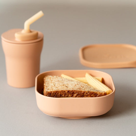 Set diversificare hrana bebelusi Miniware Sip&Snack, 100% din materiale naturale biodegradabile, 3 piese, Toffee -