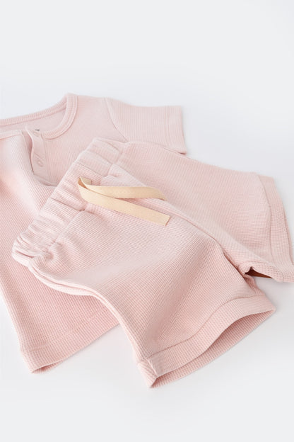 Set tricou cu pantaloni scurti - 100% bumbac organic - Roz, BabyCosy